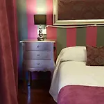 La Casa De Lorenzo La Guardia
