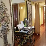 La Casa De Lorenzo * La Guardia