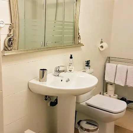 La Casa De Lorenzo * La Guardia