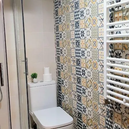 La Casa De Lorenzo La Guardia